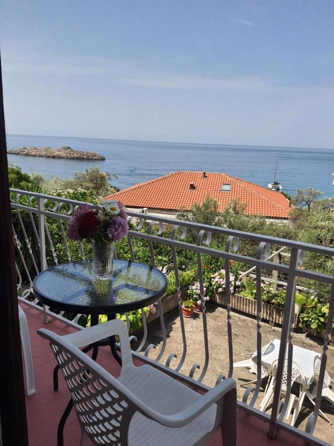 Apartments Andjus Sveti Stefan Exterior foto